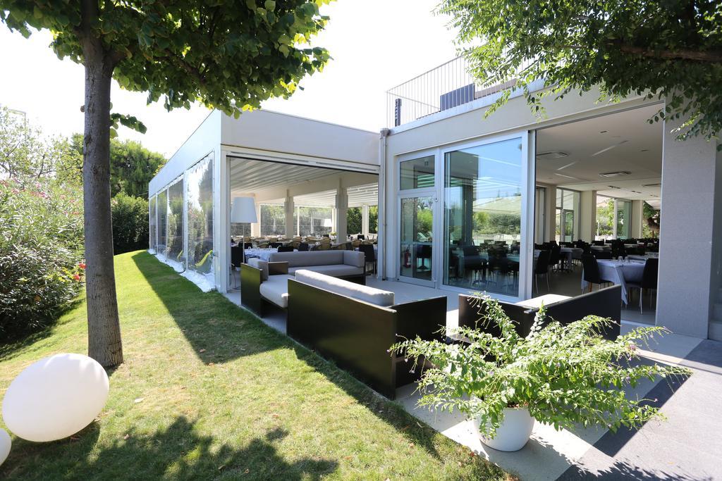 Il Portico Hotel Fano Luaran gambar
