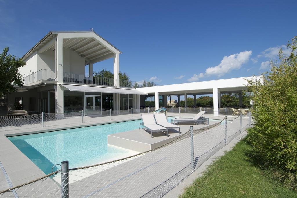 Il Portico Hotel Fano Luaran gambar