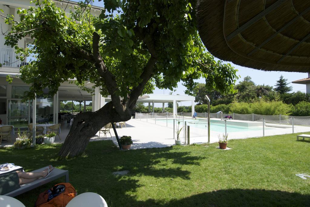 Il Portico Hotel Fano Luaran gambar